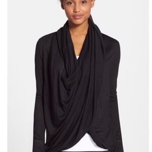 Zella black athletic wrap cowl neck top with thumbholes